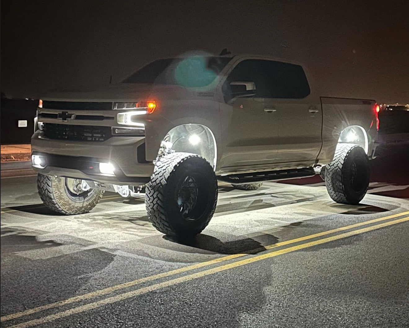 Ruthless Industries 9-Led Rocklight