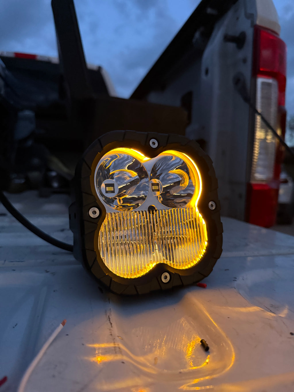 RI-3 Pods Amber